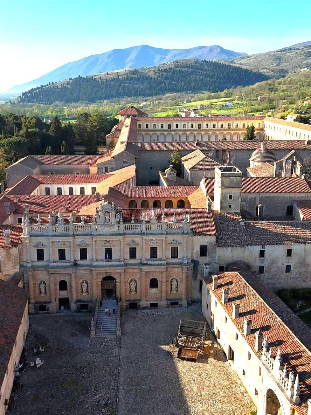 Casa Semeria Certosa Di ปาดูลา ภายนอก รูปภาพ
